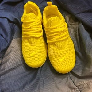 Nike Prestos | WOMENS size 6.5